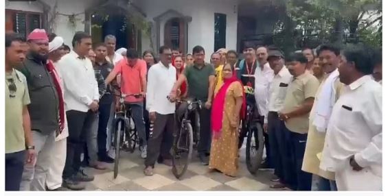 इस विधायक ने शुरू की साइकिल यात्रा, 11 दिन में पहुंचे तिरुपति धाम, लड्डू पर कहा- मैंने खुद देखा