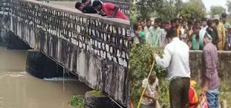 छत्तीसगढ़-कोरबा में नहर में खंभे से अटका मिला महिला का शव, पहचान और जांच में जुटी पुलिस छत्तीसगढ़-कोरबा में नहर में खंभे से अटका मिला महिला का शव, पहचान और जांच में जुटी पुलिस