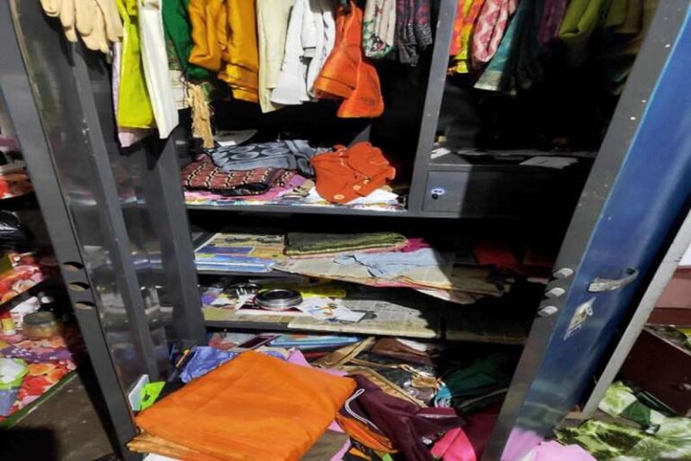 झारखंड समाचार: ट्रांसपोर्टर के घर से लाखों रुपए का सामान चोरी, सीसीटीवी फुटेज से हुई पहचान