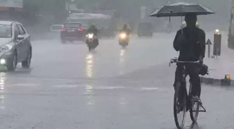 बिहार में मौसम का कहर: 8 जिलों में तेज हवाओं के साथ भारी बारिश का अलर्ट