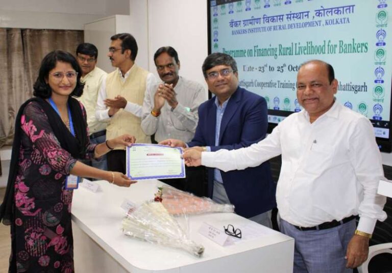 देश को विकसित राष्ट्र बनाने में सहकारिता की भागीदारी महत्वपूर्ण : शीतांशु शेखर देश को विकसित राष्ट्र बनाने में सहकारिता की भागीदारी महत्वपूर्ण : शीतांशु शेखर