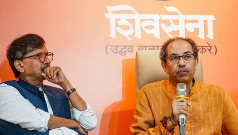 उद्धव ठाकरे की शिवसेना ने महाराष्ट्र विधानसभा चुनाव के लिए 65 उम्मीदवारों की पहली सूची जारी की उद्धव ठाकरे की शिवसेना ने महाराष्ट्र विधानसभा चुनाव के लिए 65 उम्मीदवारों की पहली सूची जारी की