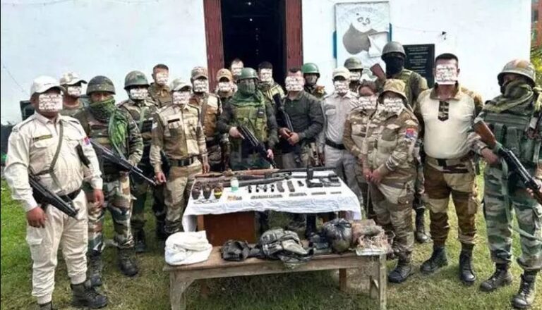 मणिपुर में पुलिस सर्च अभियान में भारी मात्रा में हथियार और गोला-बारूद जब्त