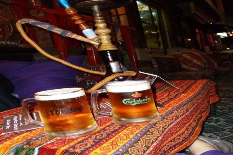 देर रात बीयर बार में छापा, अंदर चल रहा था अलग ‘खेल’, नजारा देख पुलिस भी रह गई दंग