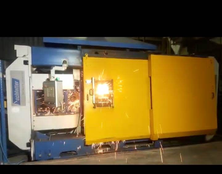 साबरमती फ्लैश बट वेल्डिंग प्लांट ने 260 मीटर लंबी वेल्डेड रेल पैनल का बनाया नया रिकॉर्ड साबरमती फ्लैश बट वेल्डिंग प्लांट ने 260 मीटर लंबी वेल्डेड रेल पैनल का बनाया नया रिकॉर्ड