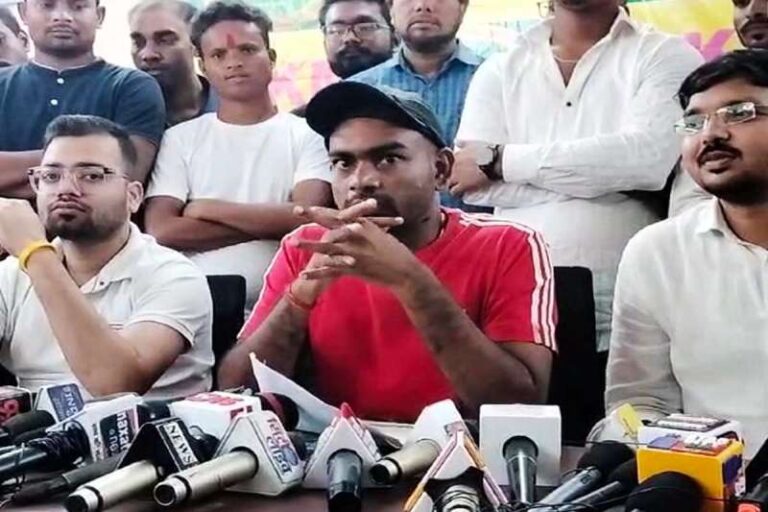 जेएलकेएम ने झारखंड में 25 और उम्मीदवारों के नामों की घोषणा की जेएलकेएम ने झारखंड में 25 और उम्मीदवारों के नामों की घोषणा की