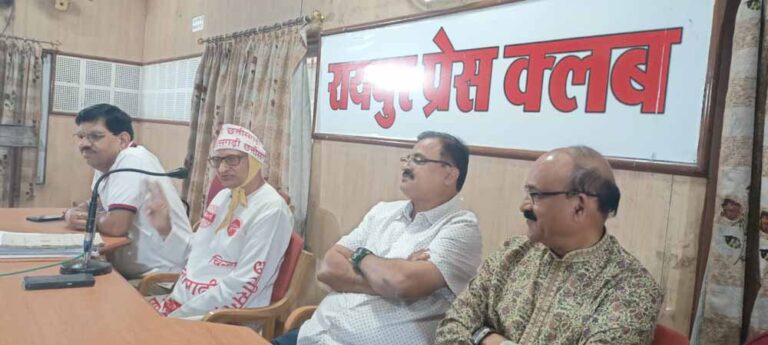 छत्तीसगढिय़ों के साथ हुआ षड्यंत्र, नहीं मिलने दिया छत्तीसगढ़ीभासी राज का दर्जा : नंदकिशोर शुक्ल