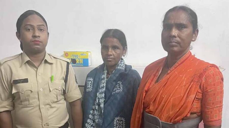 नागपुर की महिला चोर गैंग की दो सदस्य पुलिस ने किया गिरफ्तार नागपुर की महिला चोर गैंग की दो सदस्य पुलिस ने किया गिरफ्तार