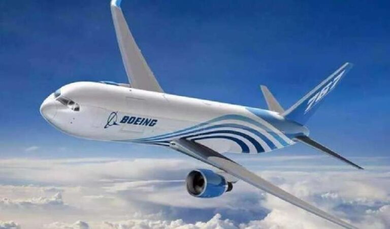 बोइंग की 17,000 कर्मचारियों की कटौती, सीईओ ने बताई छंटनी की वजह बोइंग की 17,000 कर्मचारियों की कटौती, सीईओ ने बताई छंटनी की वजह