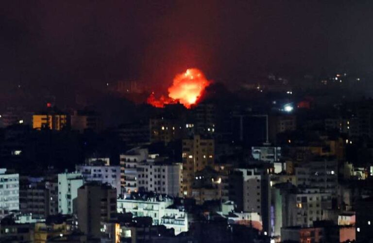 इजराइल ने ईसाई इलाके में बरसाए बम, हमले में 21 की मौत, 8 घायल इजराइल ने ईसाई इलाके में बरसाए बम, हमले में 21 की मौत, 8 घायल