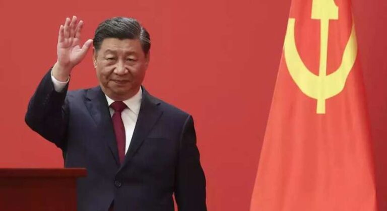 चीन की अर्थव्यवस्था खस्ता हाल फिर भी बाजी मार गया चीन चीन की अर्थव्यवस्था खस्ता हाल फिर भी बाजी मार गया चीन