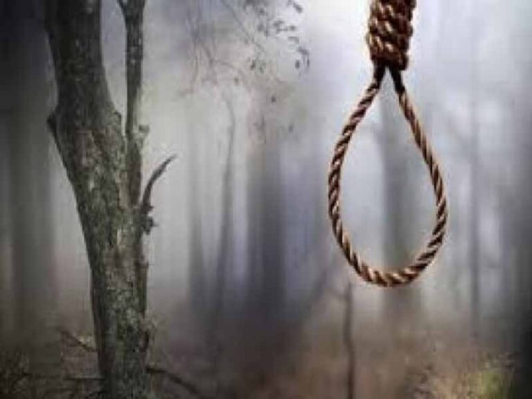 गौरेला ब्लॉक में प्रेमी जोड़े ने कर ली आत्महत्या, पुलिस कर रही जांच गौरेला ब्लॉक में प्रेमी जोड़े ने कर ली आत्महत्या, पुलिस कर रही जांच