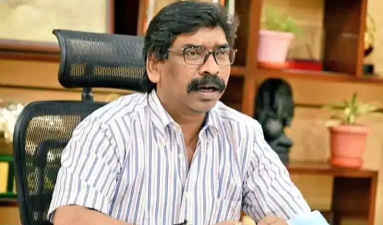 झारखंड के विधायकों को मिलेगी बड़ी सौगात, 303 करोड़ रुपये होंगे खर्च झारखंड के विधायकों को मिलेगी बड़ी सौगात, 303 करोड़ रुपये होंगे खर्च