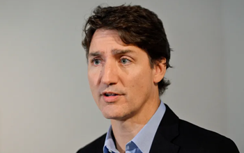 अपनी ही पार्टी हुई खिलाफ, सर्वे दिखा रहे हैं चुनाव में भारी हार; जस्टिन ट्रूडो को दोहरी चुनौती का सामना… अपनी ही पार्टी हुई खिलाफ, सर्वे दिखा रहे हैं चुनाव में भारी हार; जस्टिन ट्रूडो को दोहरी चुनौती का सामना…