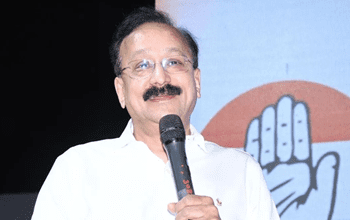 बाबा सिद्दीकी के बेटे ने कांग्रेस पर तंज कसा, तो लोगों ने उलटा जवाब देते हुए कहा- धोखा तो आपने दिया…