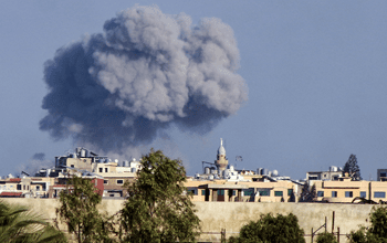 इजरायल ने पलटवार करते हुए ईरान के सैन्य ठिकानों पर सुबह-सुबह जोरदार हमला किया… इजरायल ने पलटवार करते हुए ईरान के सैन्य ठिकानों पर सुबह-सुबह जोरदार हमला किया…