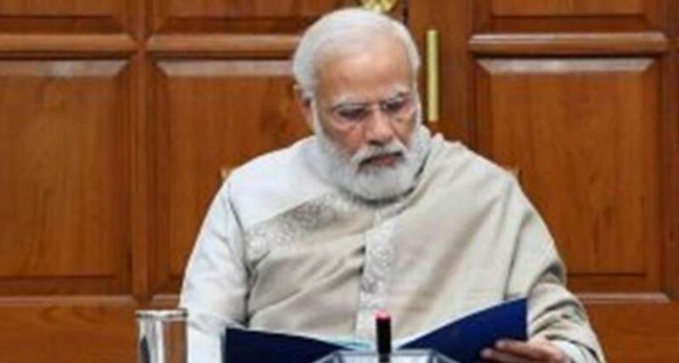 ईरान और इजरायल के बीच बढ़ते तनाव से भारत भी अलर्ट, पीएम ने बुलाई उच्च स्तरीय सुरक्षा बैठक, डोभाल और अमित शाह पहुंचे