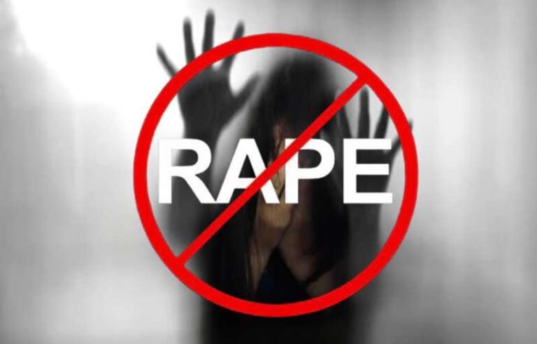 Child Rape Case: चौथी कक्षा की छात्रा से बलात्कार के बाद हत्या, उग्र भीड़ ने पुलिस चौकी में लगाई आग