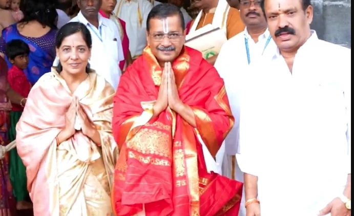 चुनाव से पहले केजरीवाल का नया अवतार