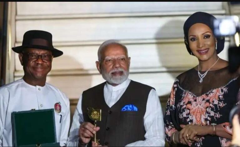 पीएम मोदी को नाइजीरिया में मिला बड़ा सम्मान, ग्रैंड कमांडर ऑफ द ऑर्डर ऑफ नाइजर से नवाजे गए पीएम मोदी को नाइजीरिया में मिला बड़ा सम्मान, ग्रैंड कमांडर ऑफ द ऑर्डर ऑफ नाइजर से नवाजे गए