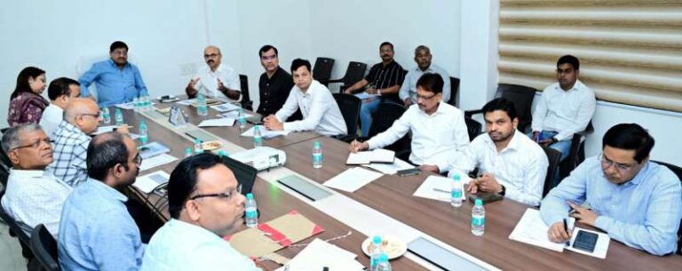 चालू खरीफ वर्ष के लिए धान खरीदी व्यवस्था की प्रारंभिक तैयारियां पूर्ण : खाद्य मंत्री दयालदास बघेल चालू खरीफ वर्ष के लिए धान खरीदी व्यवस्था की प्रारंभिक तैयारियां पूर्ण : खाद्य मंत्री दयालदास बघेल