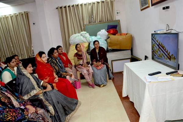 राज्यमंत्री गौर ने सुनी मन की बात राज्यमंत्री गौर ने सुनी मन की बात