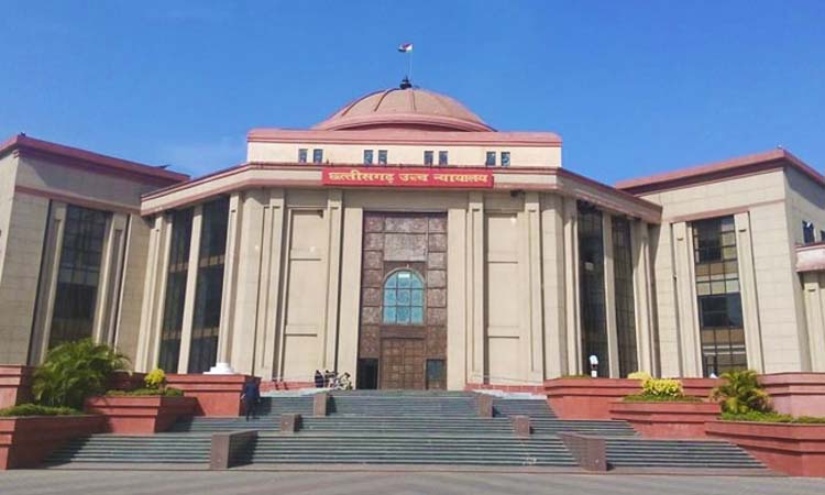 अवैध रेत उत्खनन पर हाईकोर्ट ने जताई कड़ी नाराजगी, खनिज विभाग से मांगा जवाब अवैध रेत उत्खनन पर हाईकोर्ट ने जताई कड़ी नाराजगी, खनिज विभाग से मांगा जवाब