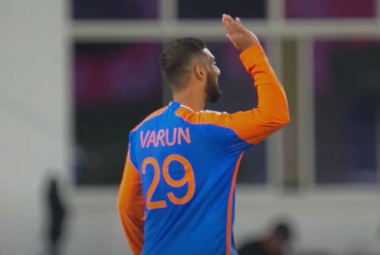 वरुण चक्रवर्ती बने भारतीय T20I इतिहास में 5 विकेट हॉल लेने वाले दूसरे गेंदबाज वरुण चक्रवर्ती बने भारतीय T20I इतिहास में 5 विकेट हॉल लेने वाले दूसरे गेंदबाज