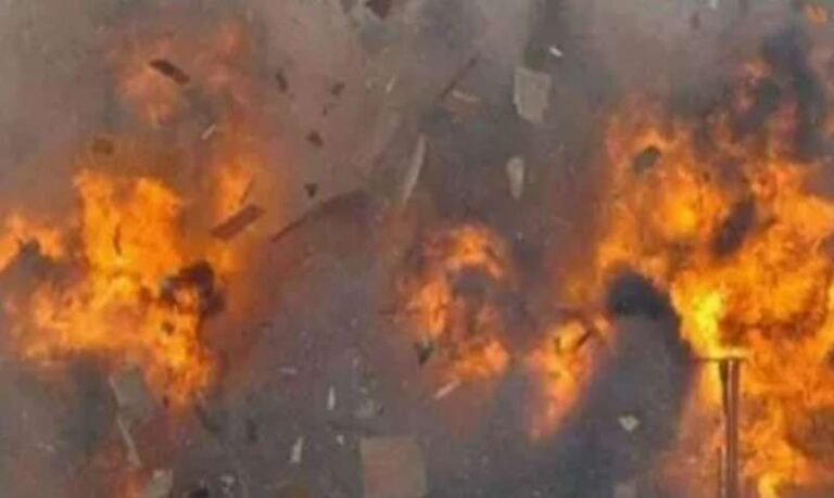 पाकिस्तान के खैबर पख्तूनख्वा में आतंकी हमला, 40 की मौत से मचा हड़कंप