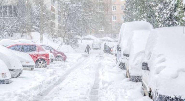 ब्रिटेन में बर्फीला तूफान आने की संभावना, 411 मील लंबा क्षेत्र हो सकता है प्रभावित ब्रिटेन में बर्फीला तूफान आने की संभावना, 411 मील लंबा क्षेत्र हो सकता है प्रभावित