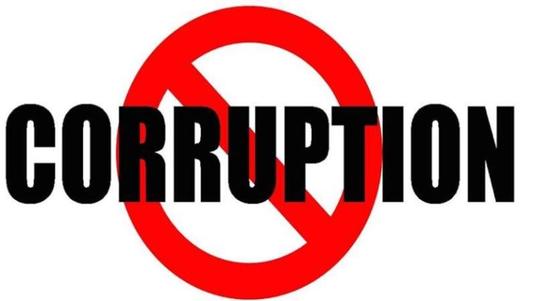 दिल्ली में छात्रवृत्ति के दुरुपयोग का मामला, अधिकारियों को बर्खास्त और कर्मचारियों का डिमोशन