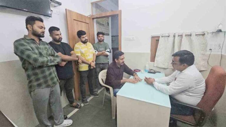 राजनांदगांव 20 डॉक्टरों ने मेडिकल कॉलेज हॉस्पिटल से दे दिया इस्तीफा