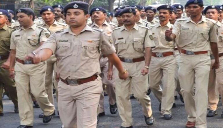 मध्य प्रदेश में पुलिस सलामी की प्रथा खत्म, सीएम और मंत्रियों को नहीं मिलेगी सलामी मध्य प्रदेश में पुलिस सलामी की प्रथा खत्म, सीएम और मंत्रियों को नहीं मिलेगी सलामी