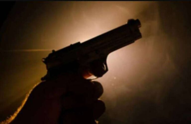 सिर्फ 70 हजार रुपए का विवाद और चाचा-भतीजे को गोलियों से भूना सिर्फ 70 हजार रुपए का विवाद और चाचा-भतीजे को गोलियों से भूना