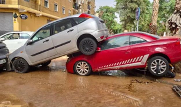 स्पेन में बाढ़ से 205 की मौत, बारिश का 50 साल का रिकॉर्ड टूटा स्पेन में बाढ़ से 205 की मौत, बारिश का 50 साल का रिकॉर्ड टूटा