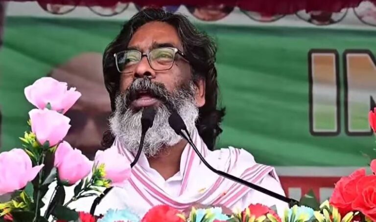 हेमंत सोरेन का बीजेपी पर निशाना, कहा- झारखंड के नेताओं पर भरोसा….