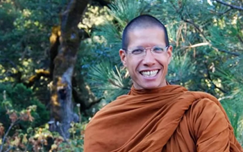 एयरसेल के पूर्व मालिक आनंद कृष्णन के बेटे ने लिया संन्यास, 40,000 करोड़ की संपत्ति को ठुकराया… एयरसेल के पूर्व मालिक आनंद कृष्णन के बेटे ने लिया संन्यास, 40,000 करोड़ की संपत्ति को ठुकराया…