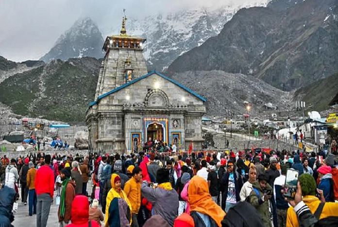केदारनाथ धाम के कपाट बंद केदारनाथ धाम के कपाट बंद
