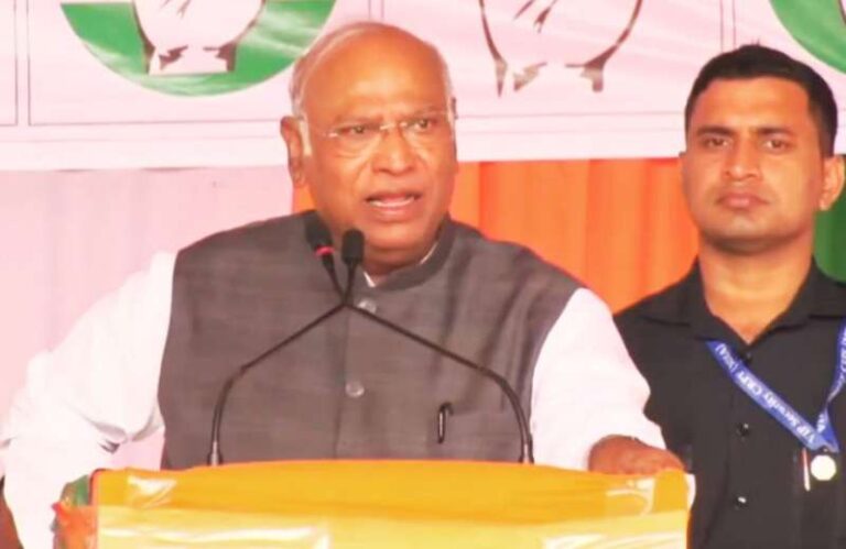 हिमाचल प्रदेश में कांग्रेस की सभी इकाइयां भंग 