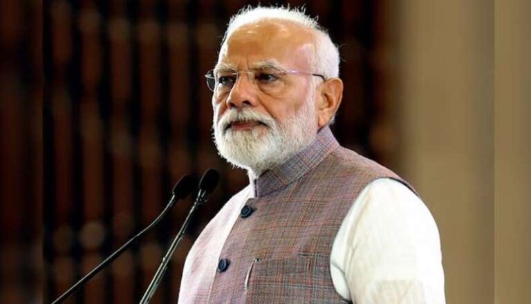 चुनावी गारंटी स्कीम पर बोले मोदी- कांग्रेस बुरी तरह हुई बेनकाब  