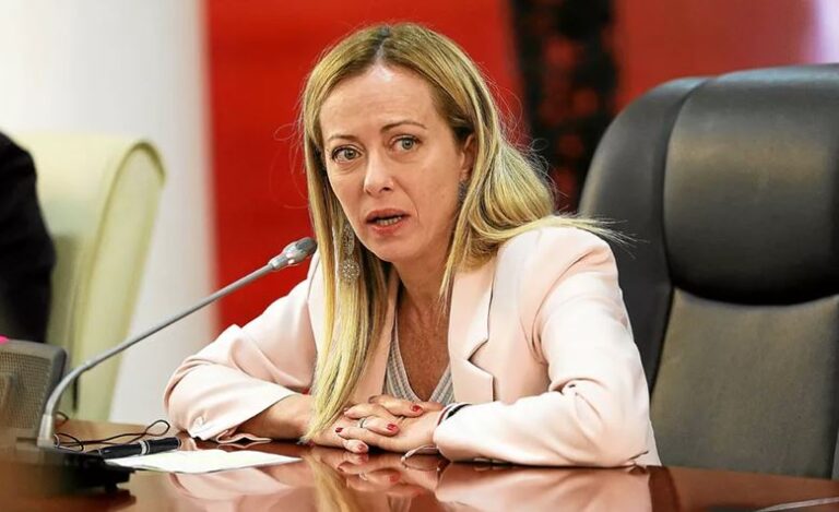 मेलोनी सरकार का बड़ा फैसला, इटली में सरोगेसी को अब कहा जाएगा ‘यूनिवर्सल क्राइम’ मेलोनी सरकार का बड़ा फैसला, इटली में सरोगेसी को अब कहा जाएगा ‘यूनिवर्सल क्राइम’