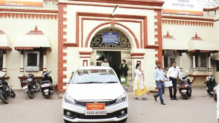 डरा-धमकाकर काम लेने वाले अधिकारियों के खिलाफ पटवारी खोलेंगे मोर्चा डरा-धमकाकर काम लेने वाले अधिकारियों के खिलाफ पटवारी खोलेंगे मोर्चा