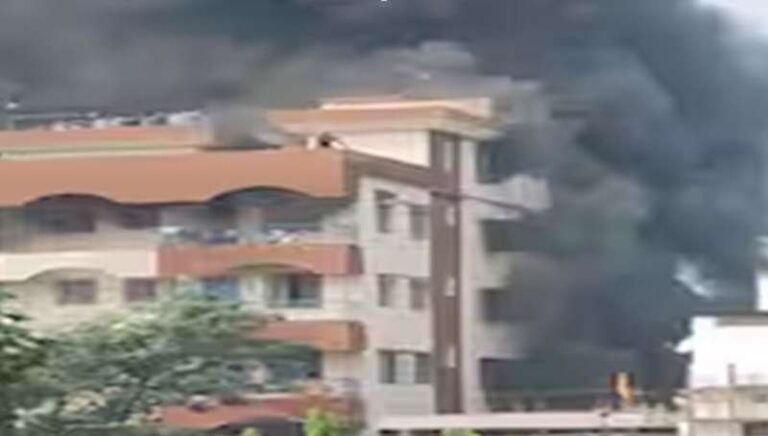 पटना के इस थाने में लगी भीषण आग