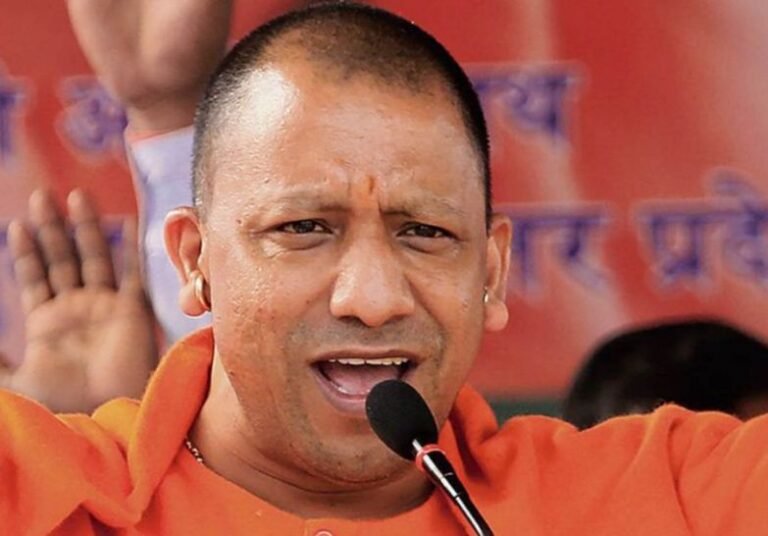 महाराष्ट्र में बीजेपी की जीत-हार से तय होगा योगी आदित्यनाथ का भविष्य? महाराष्ट्र में बीजेपी की जीत-हार से तय होगा योगी आदित्यनाथ का भविष्य?