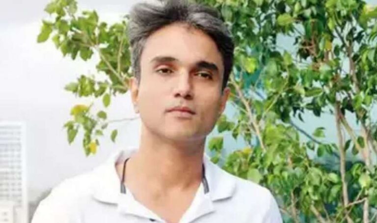 खेल-खेल में की कहानी इतालवी फिल्म से रूपांतरित:अज़ीज़