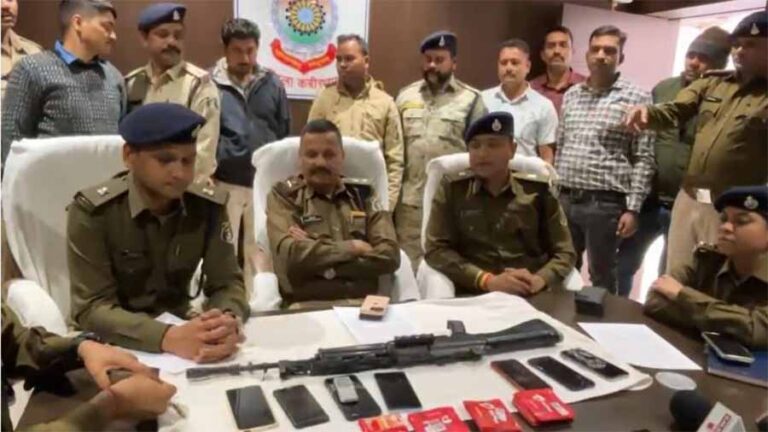 17वीं बटालियन में आरक्षक निकला चोर, इंसास रायफल के बदले में मांगी 10 लाख की फिरौती 17वीं बटालियन में आरक्षक निकला चोर, इंसास रायफल के बदले में मांगी 10 लाख की फिरौती