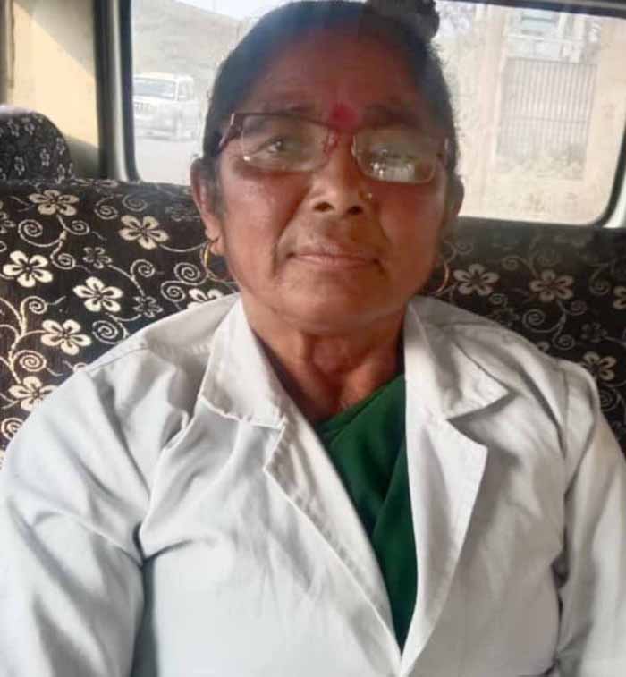 एमसीबी जिले की स्वास्थ्य विभाग में कार्यरत महिला को स्वास्थ्य योद्धा पुरस्कार से किया गया सम्मानित एमसीबी जिले की स्वास्थ्य विभाग में कार्यरत महिला को स्वास्थ्य योद्धा पुरस्कार से किया गया सम्मानित