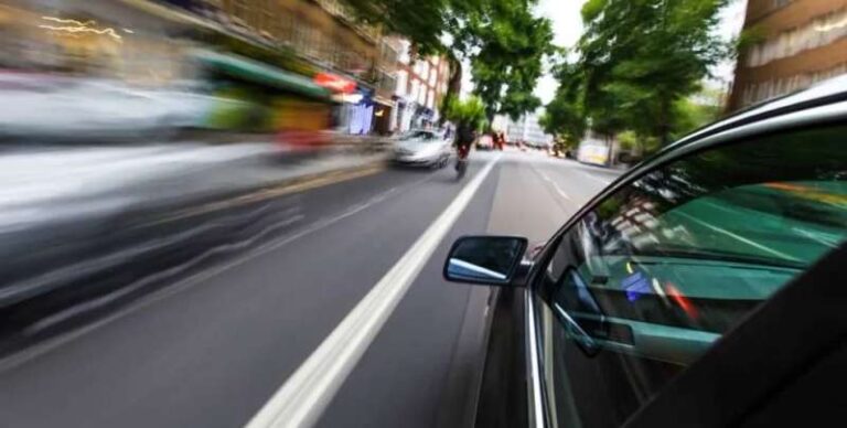 ओवर-स्पीडिंग और कट-पॉइंट जानलेवा