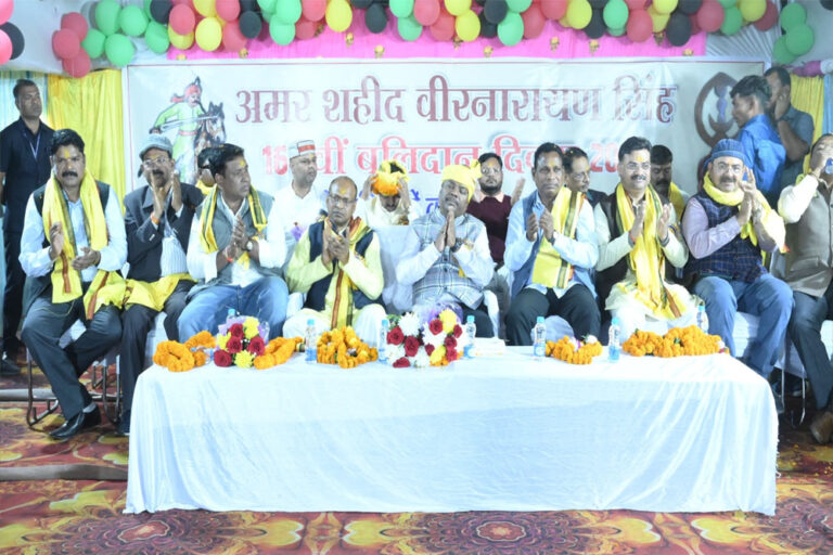स्वतंत्रता की लड़ाई में आदिवासी समाज का महत्वपूर्ण योगदान: केदार कश्यप स्वतंत्रता की लड़ाई में आदिवासी समाज का महत्वपूर्ण योगदान: केदार कश्यप