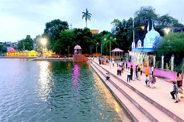 सागर की लाखा बंजारा झील ने संरक्षण और सौंदर्यीकरण से प्रदेश में बनाई अनूठी पहचान सागर की लाखा बंजारा झील ने संरक्षण और सौंदर्यीकरण से प्रदेश में बनाई अनूठी पहचान